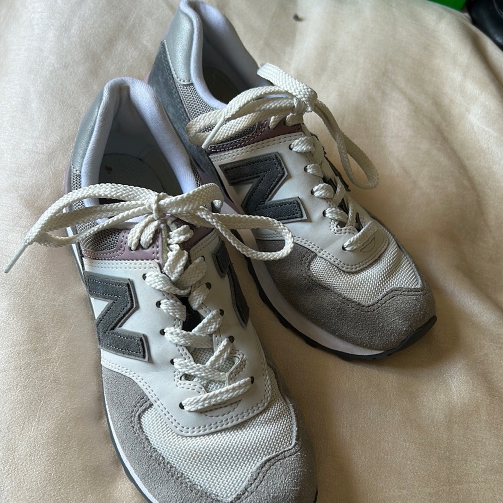 New Balance 574 size 7.5